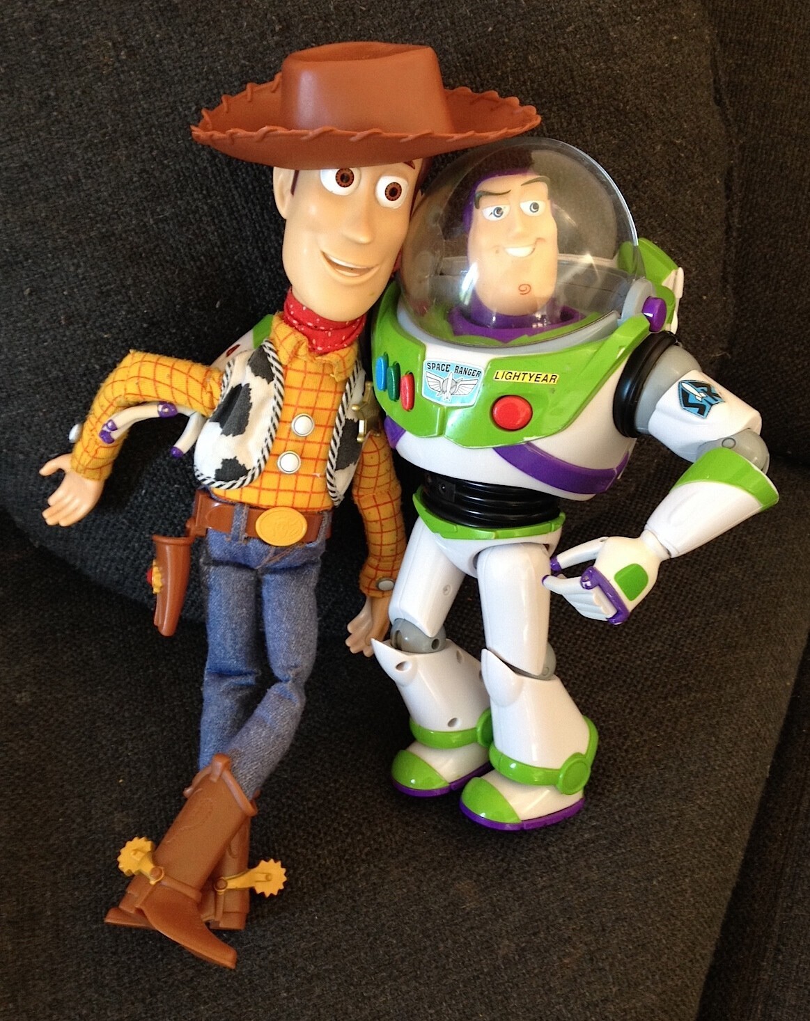 Shérif Woody et Buzz l'éclair de Toy Story, nouvelles poupées pour garçon