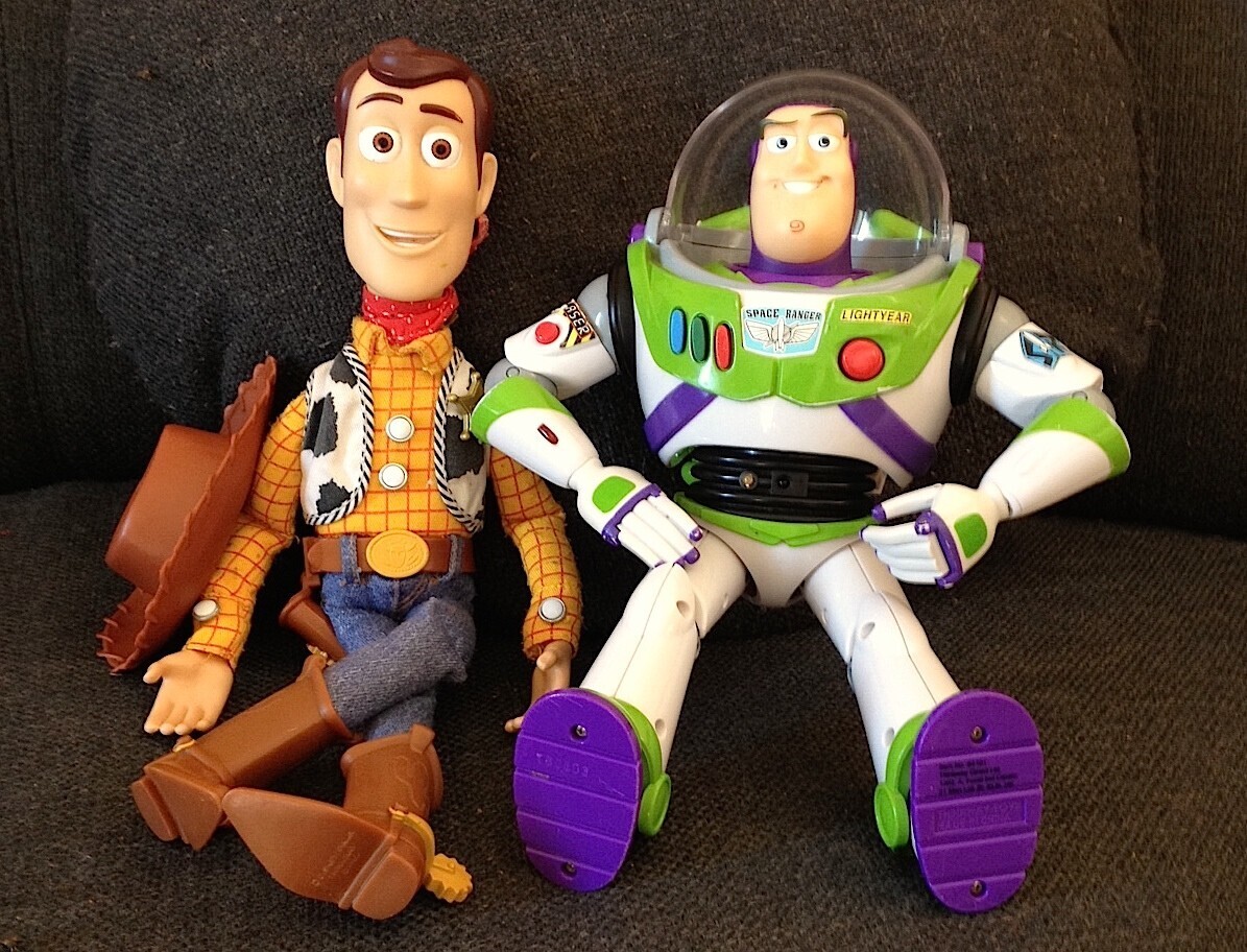 Shérif Woody et Buzz l'éclair de Toy Story, nouvelles poupées pour garçon