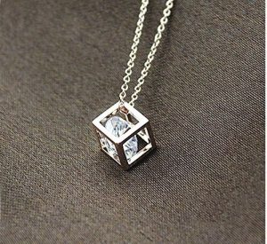 Pendentif Swarovski cube