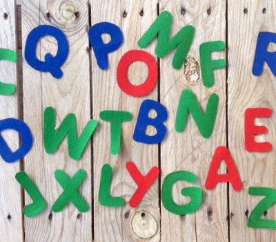 S&rsquo;amuser avec l&rsquo;alphabet : des jeux pour les tout-petits