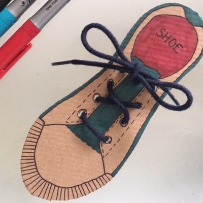 Apprendre à son enfant à faire ses lacets