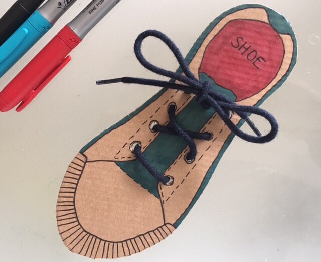 Diy chaussures pour apprendre à lacer