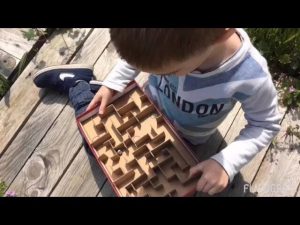 Les bonnes raisons de fabriquer un labyrinthe à vos enfants