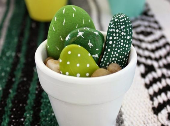 DIY fête des mères : cactus peints