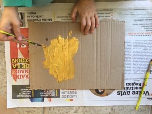 carton doré peinture