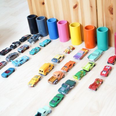 Des activités pour apprendre à trier les couleurs