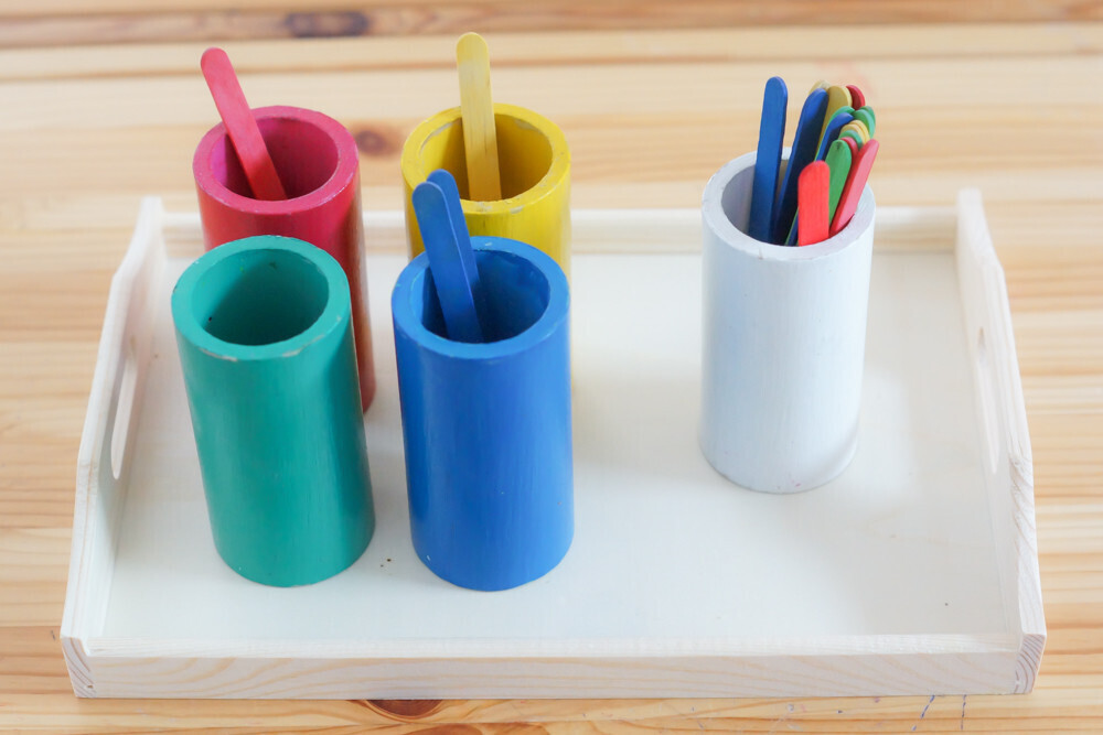 4 idées d'activités sur le tri des couleurs. Type montessori