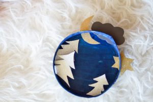 Une boite de camembert transformée en tableau pour Noël