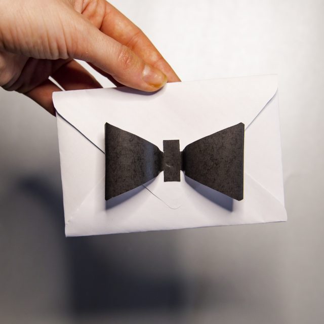 Carte Fête Des Pères – Papa – Format 9 X 6 Cm – Fun & Curiosity