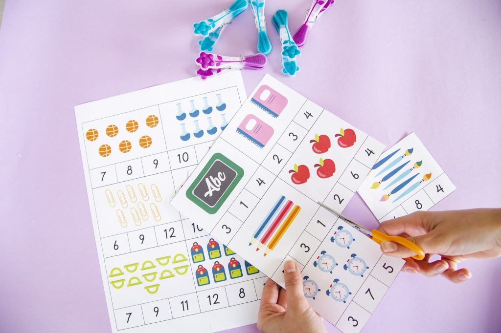 Cartes à pinces rentrée des classes - étape 2