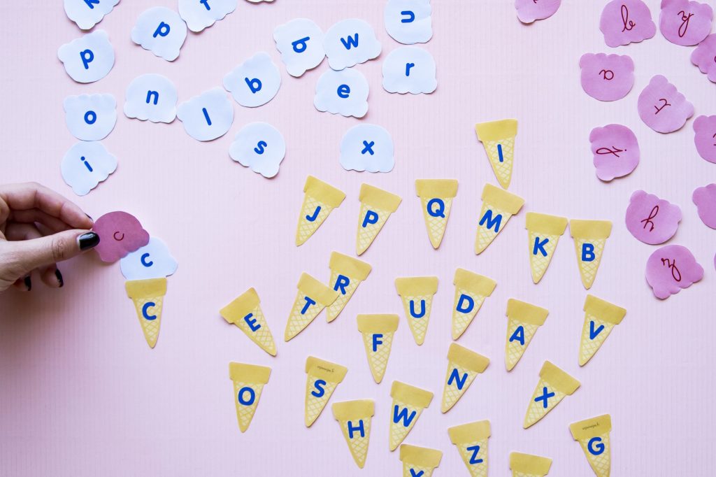 Correspondance alphabet glaces - étape 4