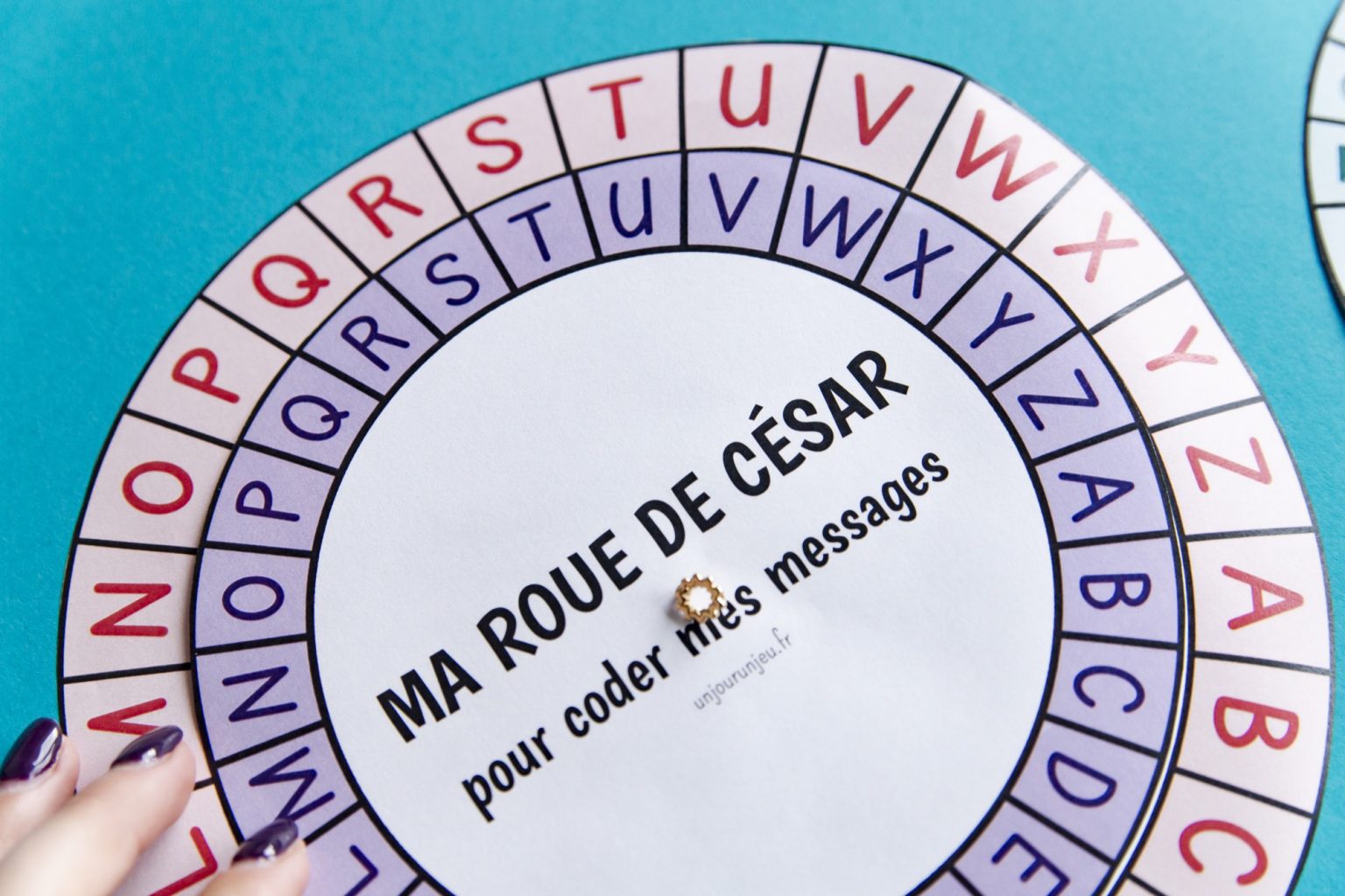 Ma roue de César pour envoyer des messages codés Un jour un jeu