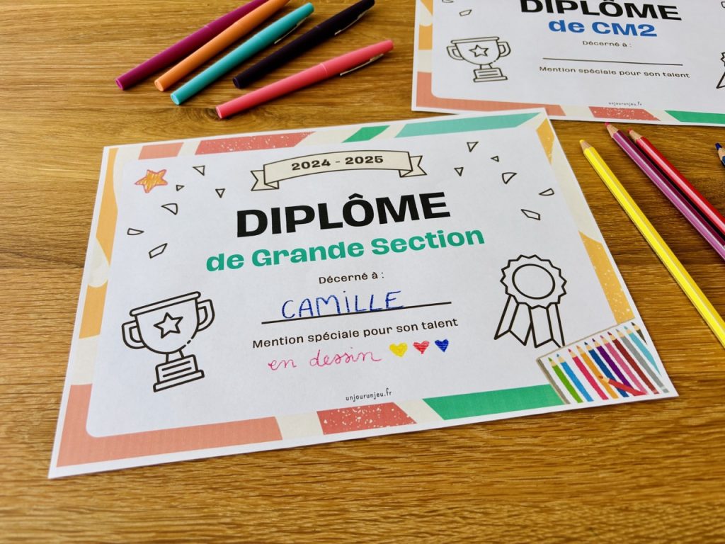 Diplômes fin d'année scolaire pour féliciter les élèves