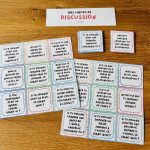 Cartes de discussion après l'école