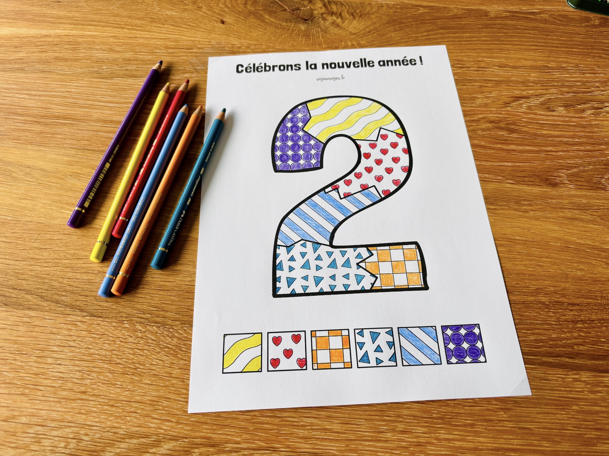 Coloriage-NouvelAn-2 Chiffre à colorier pour la nouvelle année