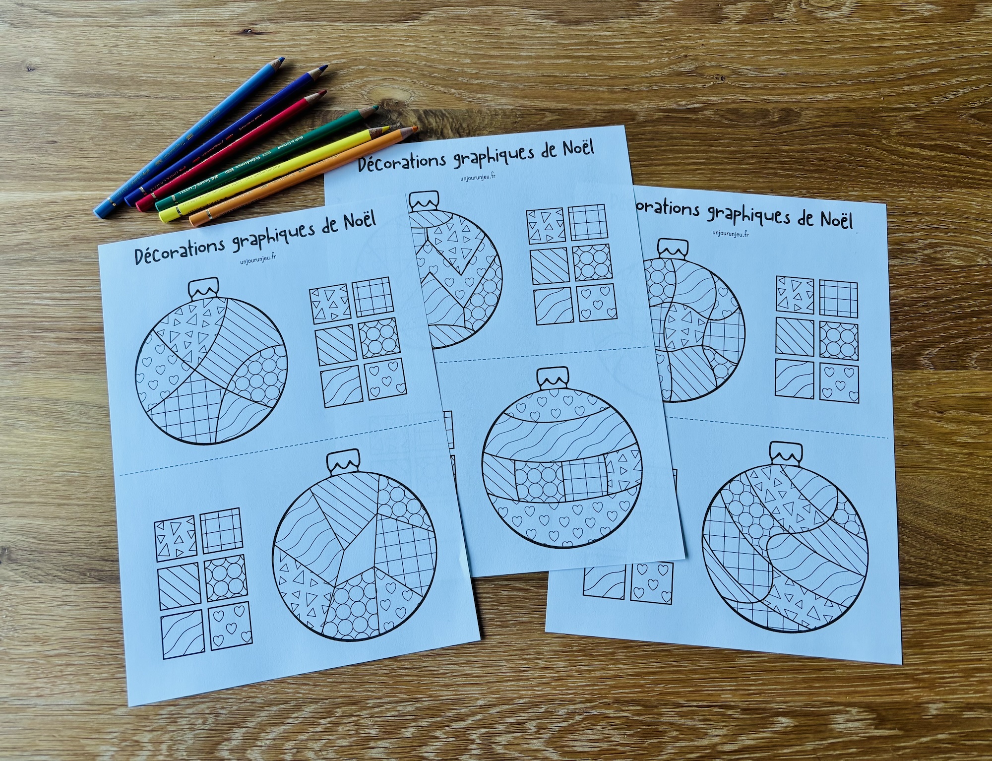 DecosGraphiques-1 Décorations graphiques pour le sapin